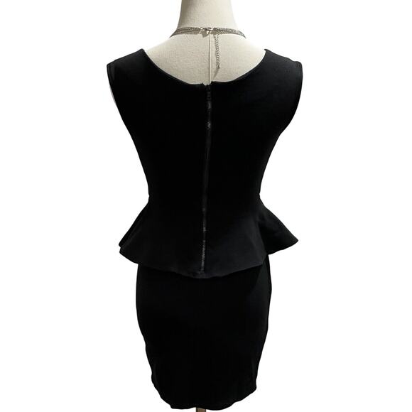 Alice + Olivia Black Drury Petal Round Neck Peplum Sheath Zip Closure Work Dress - Picture 9 of 13